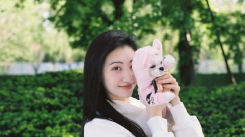 被嘲6年后景甜近况曝光：37岁胖10斤剪短发，她咋越折腾越自在？