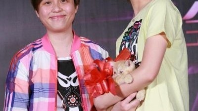 李宇春：21年破茧重生，42岁的她为何还是那个娱乐圈顶流？