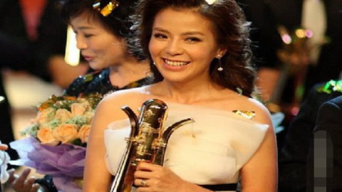 53岁朱迅近况曝光：抗癌32年樱花雨跑半马，因年龄被“下放”分会场