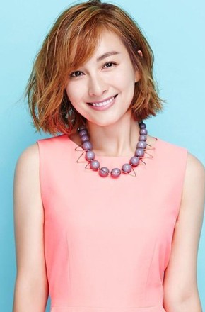 43岁吴昕近况曝光：逃离《快本》后脱胎换骨，小透明活成光