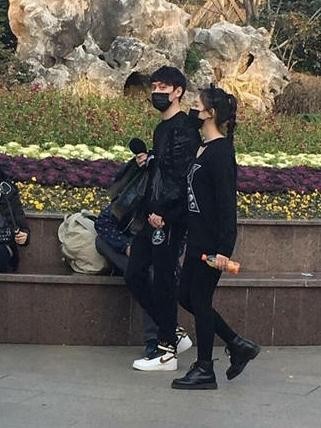 冯绍峰，豪门真相背后的“破局”人生