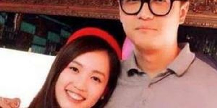 宋喆近况：月薪三千菜场搬货，前妻逆袭年入千万