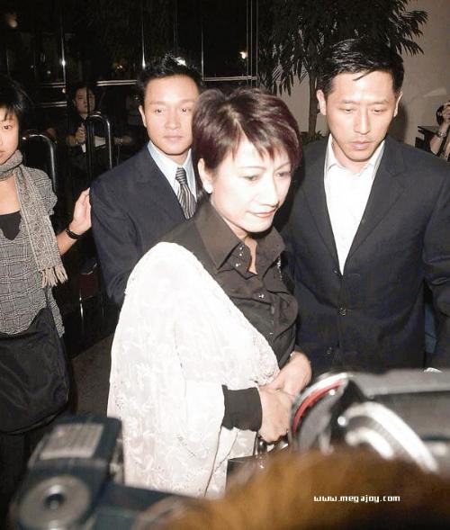 张国荣唐鹤德：挚爱相伴，为何未能留住他？