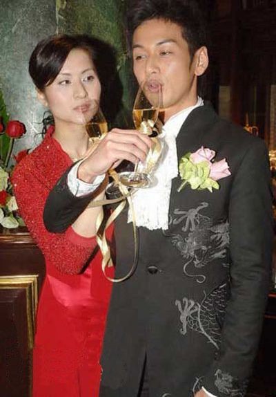 标题：刘德华朱丽倩：24年地下情终见光（29字）