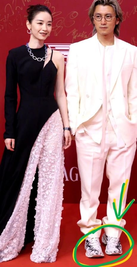 谢霆锋身高之谜：168还是174？帅就完事了！