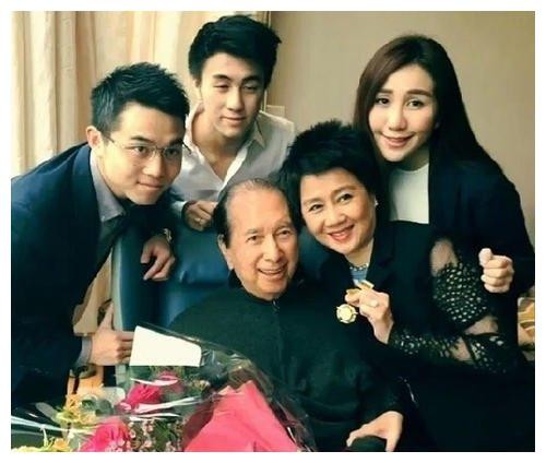 赌王17子女今何在？有人上位有人被遗忘