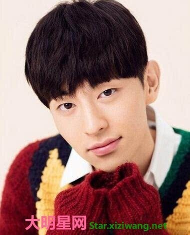 金晨：北舞科班难掩荧幕演技之痛，票房女王凭啥挺过娱乐圈修罗场？